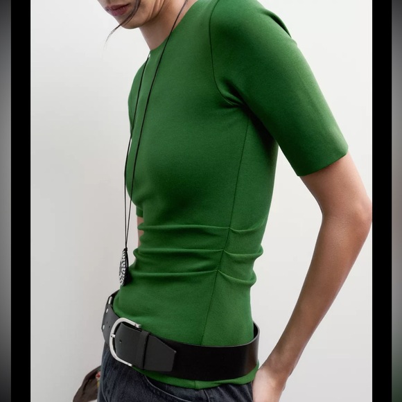 Zara Ruched Interlock T-shirt - Picture 3 of 10